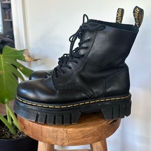 EUC Doc Martens size 9
